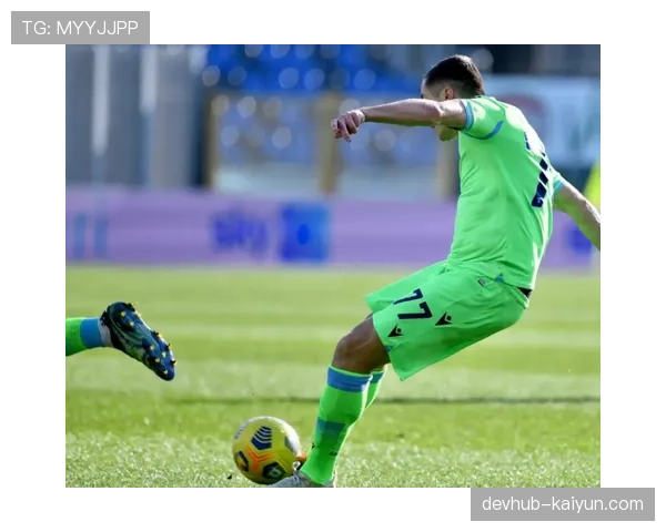 意甲联盟宣布下赛季起试行半自动越位技术，替代现有VAR越位判罚